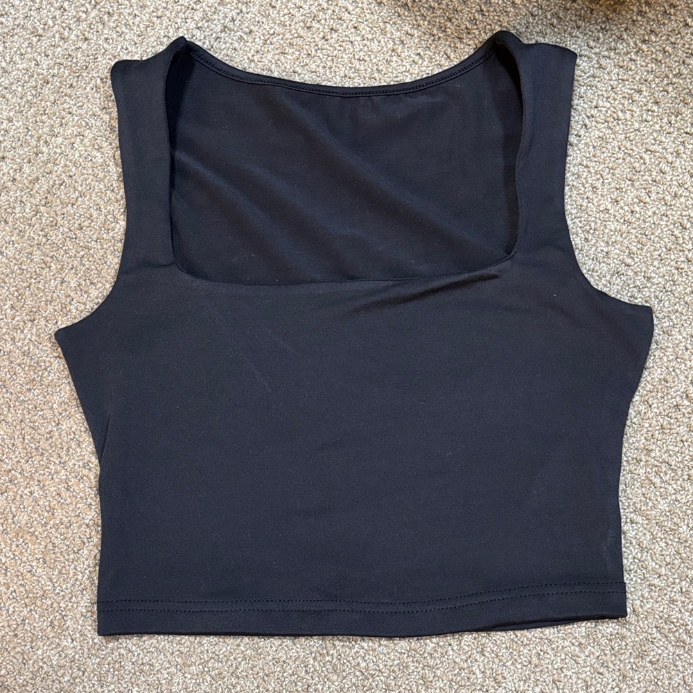 Black Sleeveless Crop Top